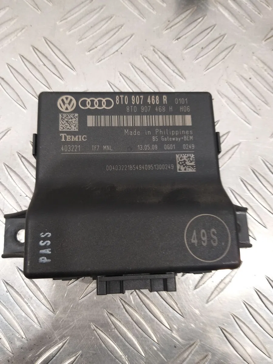 Блок электронный Audi A4 B8 (2007—2012), фото 1