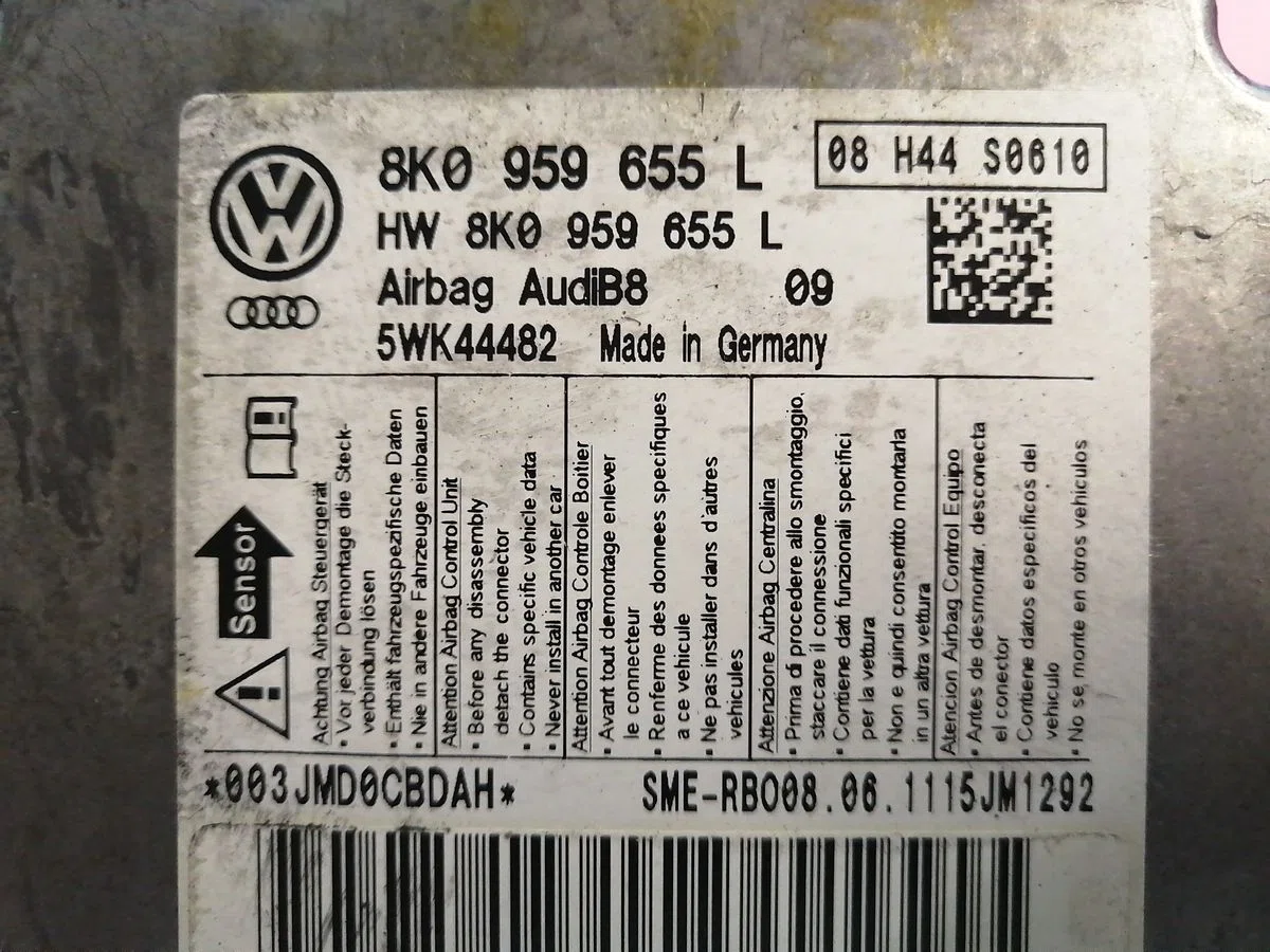 Блок управления AIRBAG Audi A4 B8 (2007—2012), фото 1