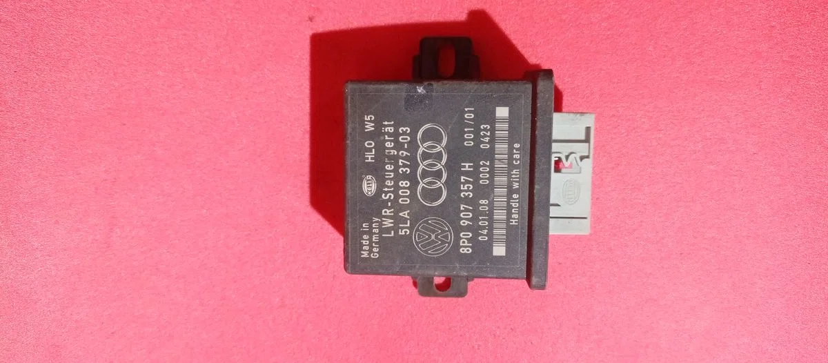 Блок управления светом Audi A3 8P рестайлинг 2 (2008—2013), фото 1