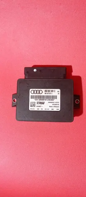 Блок управления парковочным тормозом Audi A4 B8 (2007—2012)
