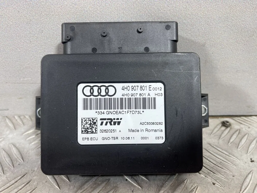 Блок управления парковочным тормозом Audi A8 D4 (2010—2014), фото 1