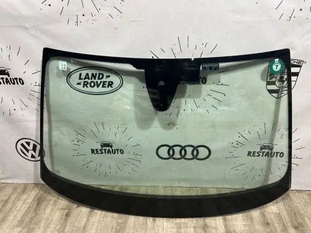 Стекло лобовое (ветровое) Audi A4 B9 (2015—2020)