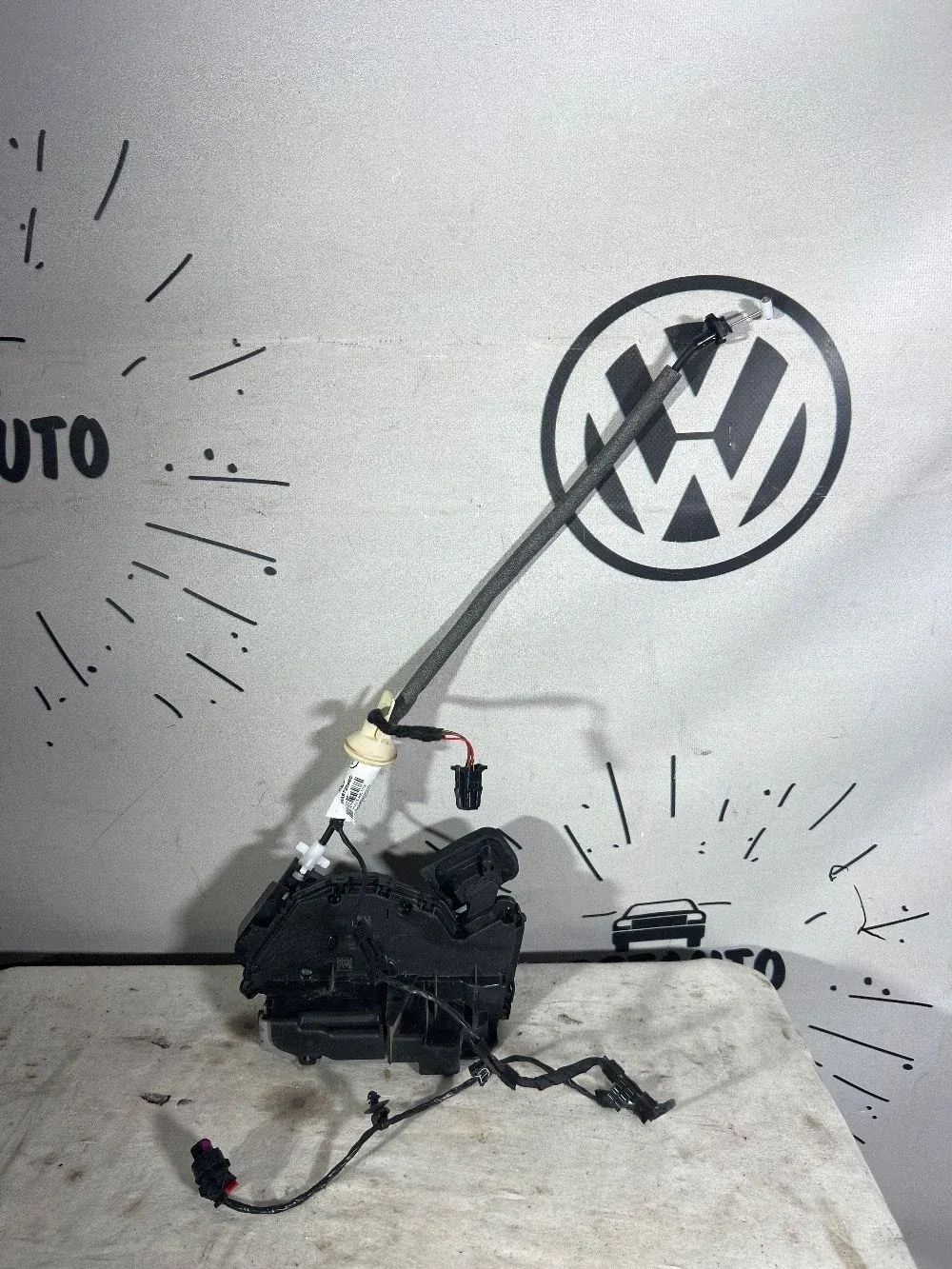 Замок двери задней левой Volkswagen Tiguan II (2016—2020), фото 1
