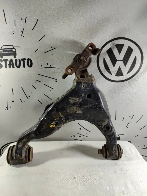Рычаг передний нижний правый Toyota Land Cruiser Prado 150 (2009—2013)