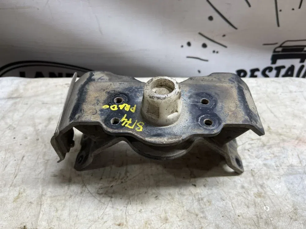 Подушка АКПП Toyota Land Cruiser Prado 150 (2009—2013), фото 1
