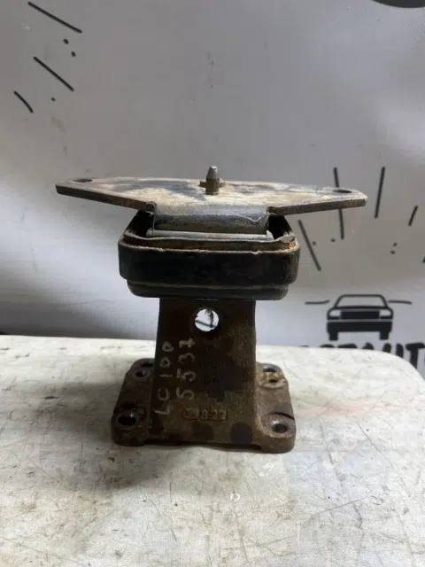 Подушка двигателя Toyota Land Cruiser 100 (1998—2002)