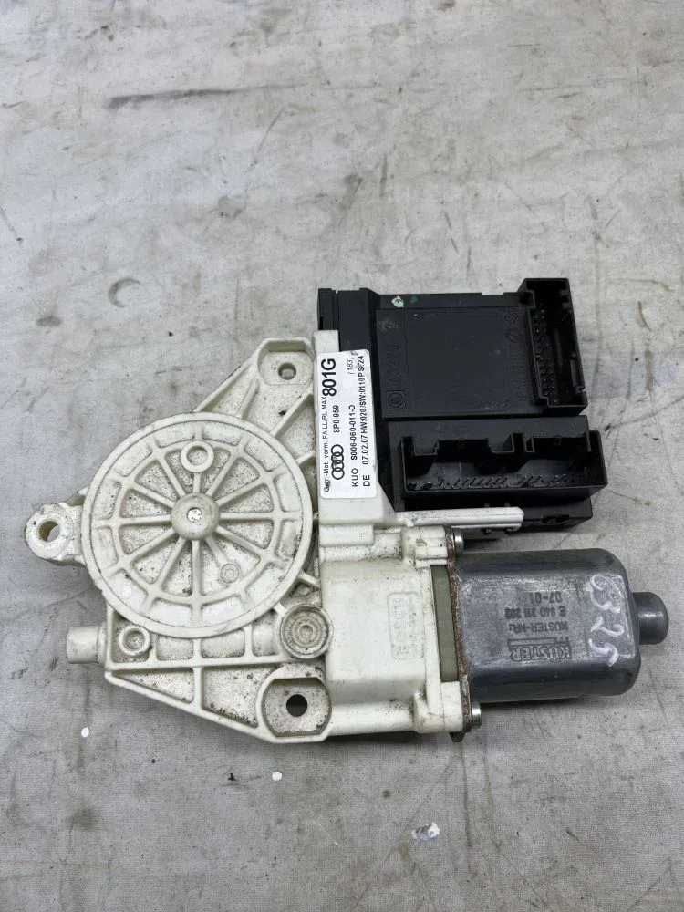Моторчик стеклоподъемника передний Audi A3 8P (2003—2005), фото 1