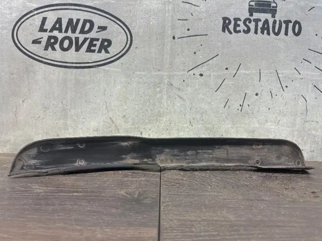 Накладка переднего бампера правая Land Rover Range Rover Sport I рестайлинг (2009—2013)