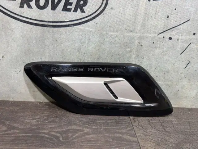 Накладка капота Land Rover Range Rover Sport II рестайлинг (2017—2022)