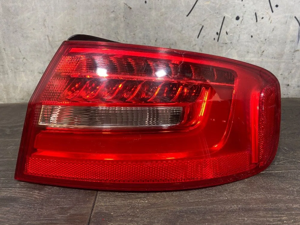 Фонарь задний наружный правый Audi A4 B8 рестайлинг (2011—2015), фото 1