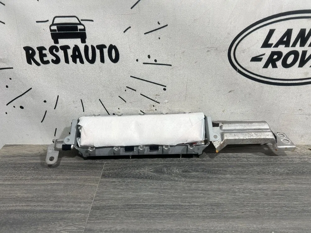 Подушка безопасности нижняя (для колен) Toyota Land Cruiser 300 (2021—2026), фото 1