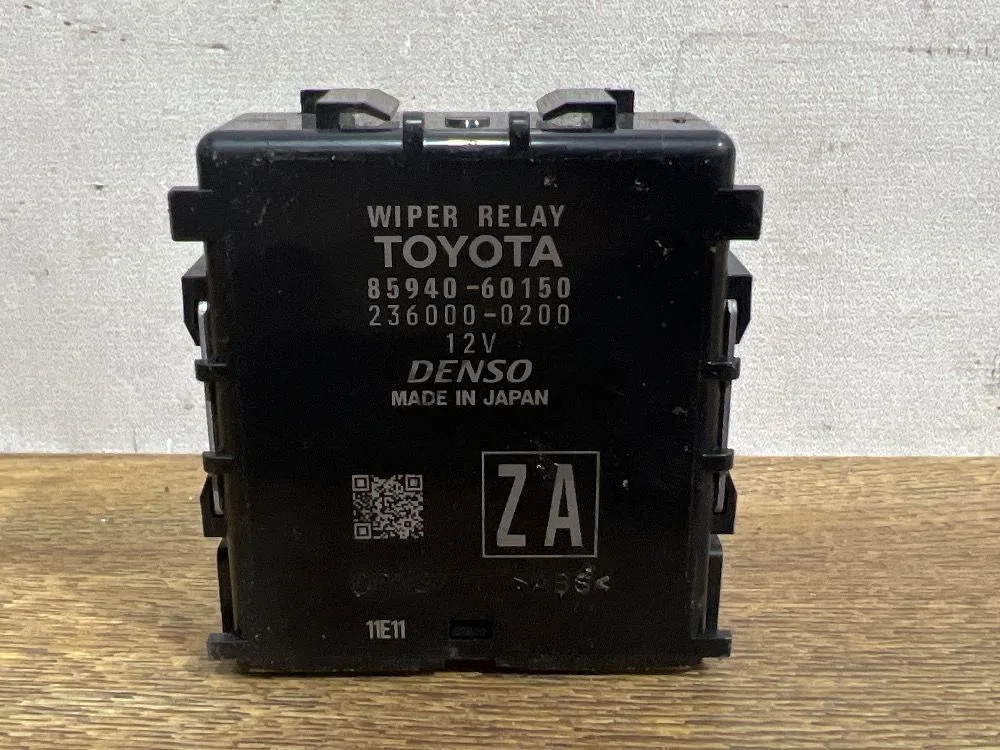 Реле стеклоочистителей Toyota Land Cruiser 300 (2021—2026), фото 1