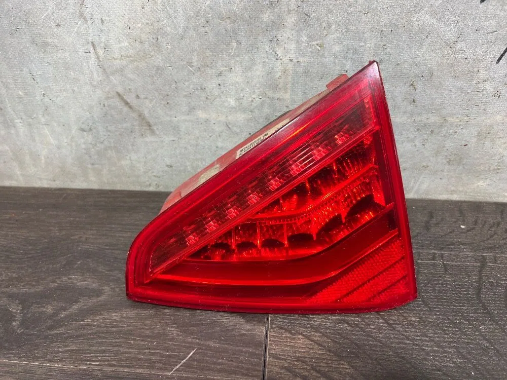 Фонарь задний внутренний правый Audi A5 I рестайлинг (2011—2016), фото 1