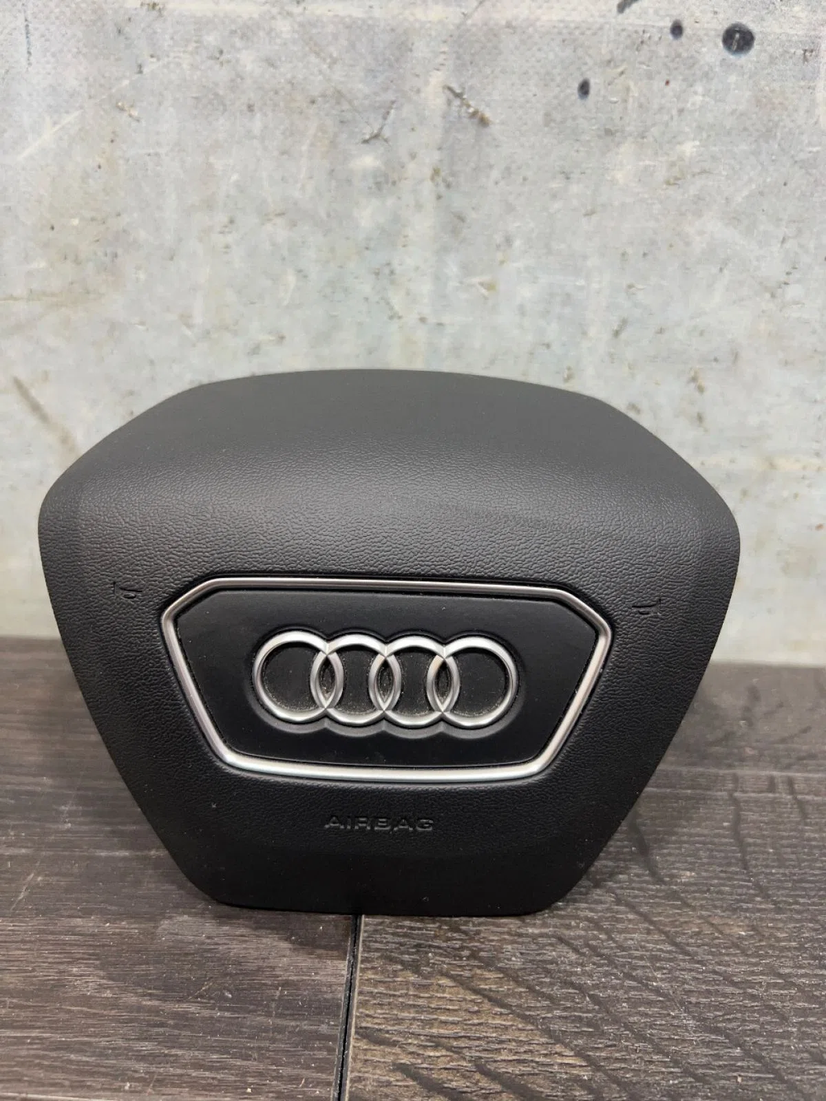 Подушка безопасности в рулевое колесо Audi A6 C8 (2018—2026), фото 1