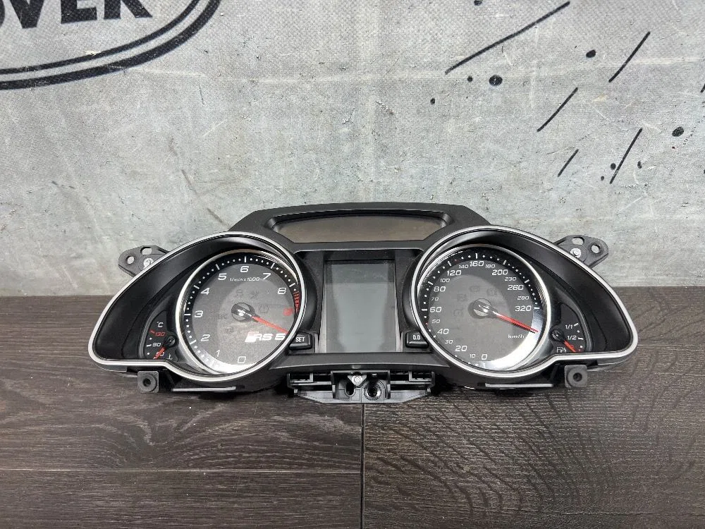 Панель приборов Audi RS5 8T (2010—2012), фото 1